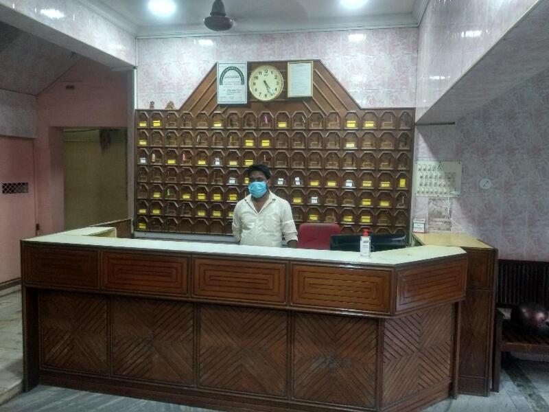 فندق شينايفي  Spot On 80584 Pudur Lucky Mansion المظهر الخارجي الصورة